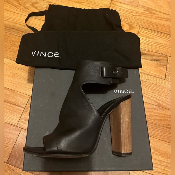 VINCE Addie booties - Picture 2 of 10